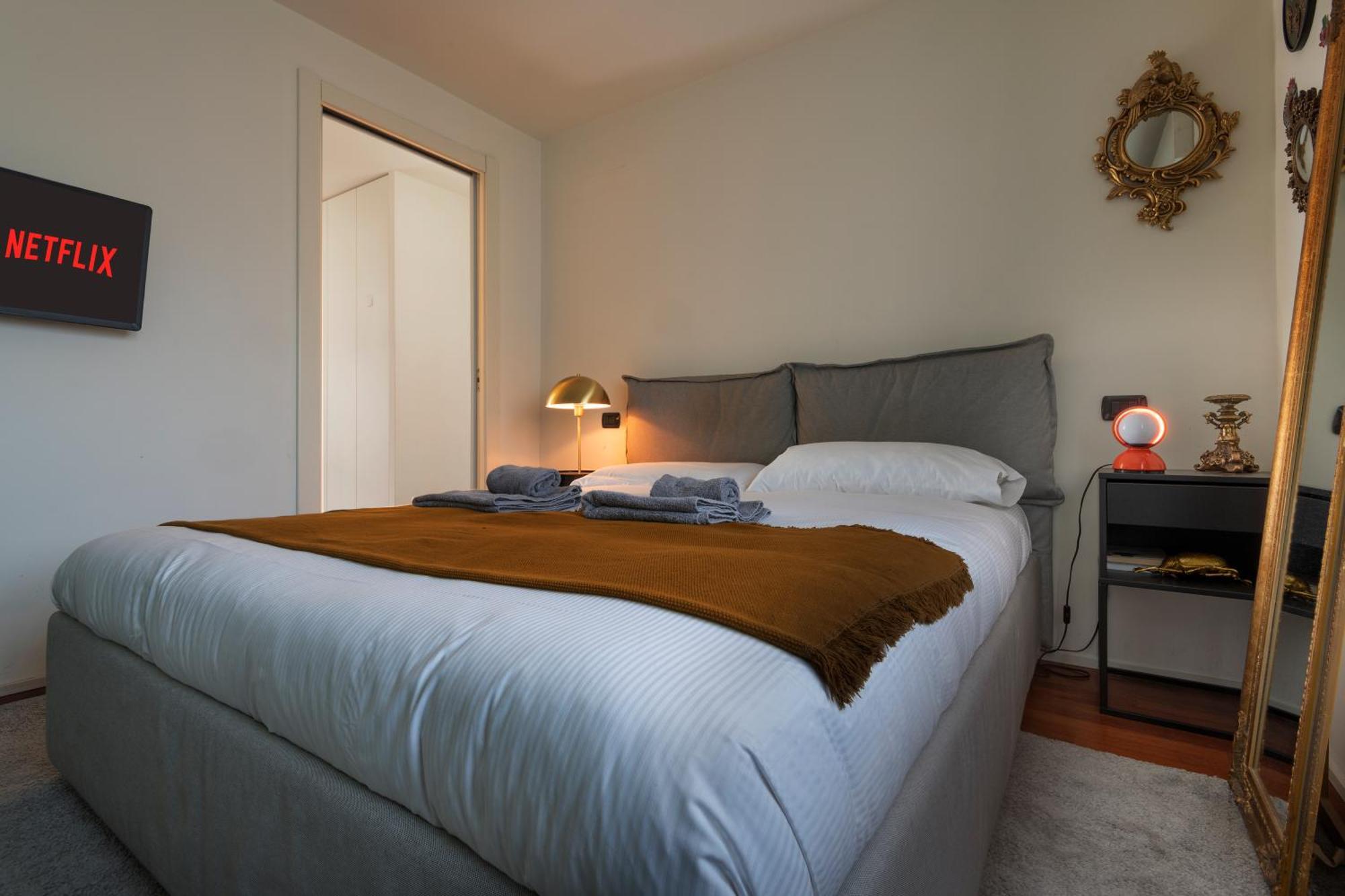 Giresio 41 - Your Penthouse With Rooftop Garden In Navigli - Wifi Appartamento